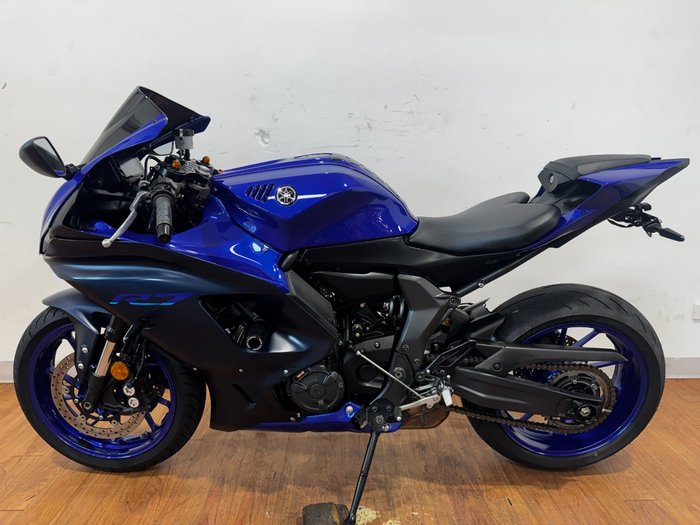 2022 Yamaha YZF-R7LA Black
