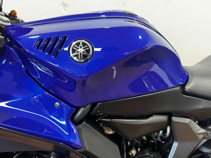 2022 Yamaha YZF-R7LA Black