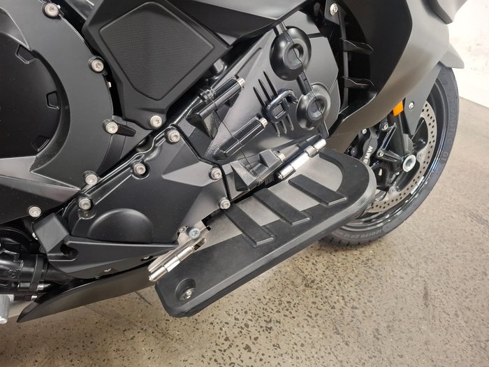 2024 BMW Motorrad K 1600 B Green