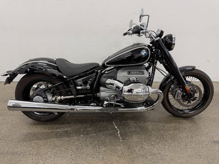 2021 BMW Motorrad R 18 Black