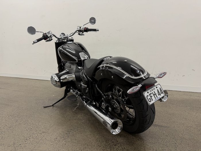 2021 BMW Motorrad R 18 Black