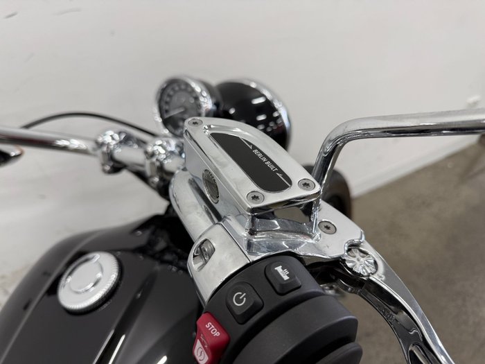 2021 BMW Motorrad R 18 Black