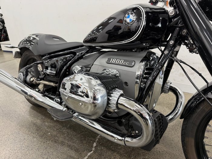 2021 BMW Motorrad R 18 Black