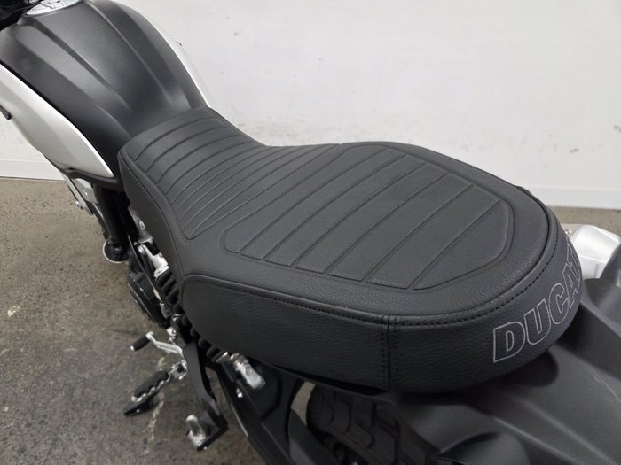 2023 DUCATI SCRAMBLER DARK PRO Black