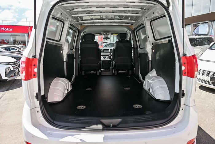 2025 LDV G10