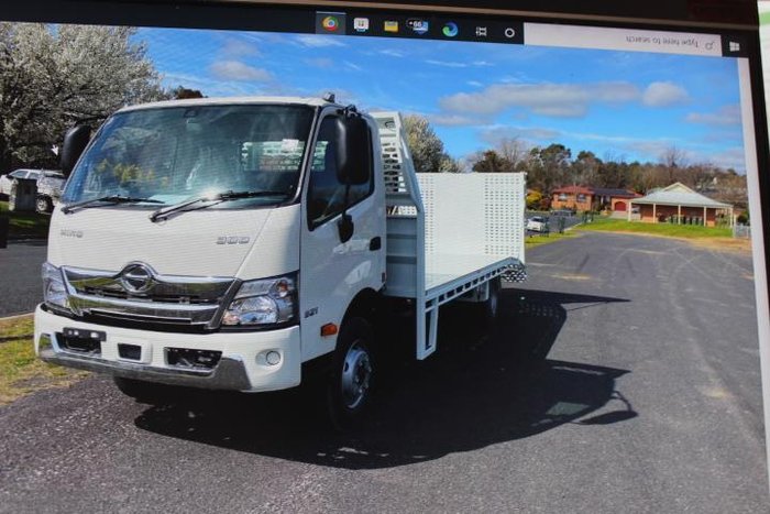 2025 Hino 300 Series 921 WHITE