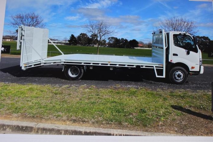 2025 Hino 300 Series 921 WHITE