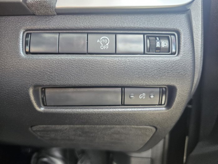 2025 Nissan QASHQAI ST-L