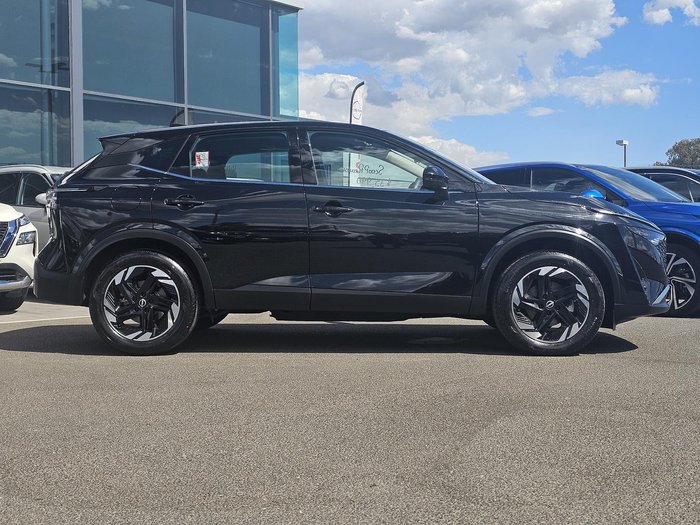 2025 Nissan QASHQAI ST-L