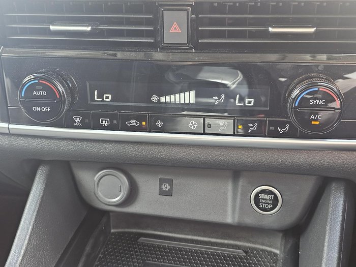 2025 Nissan QASHQAI ST-L