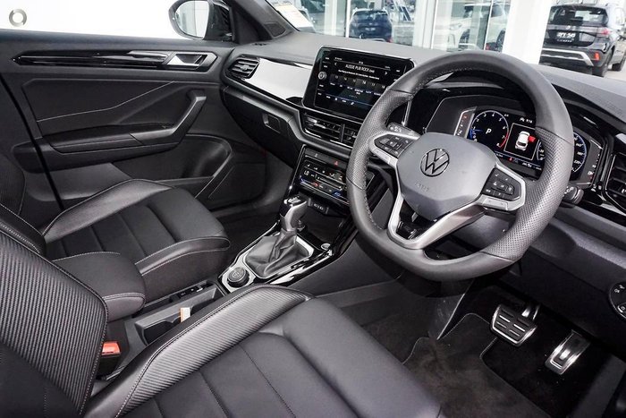 2025 Volkswagen T-Roc 140TSI R-Line