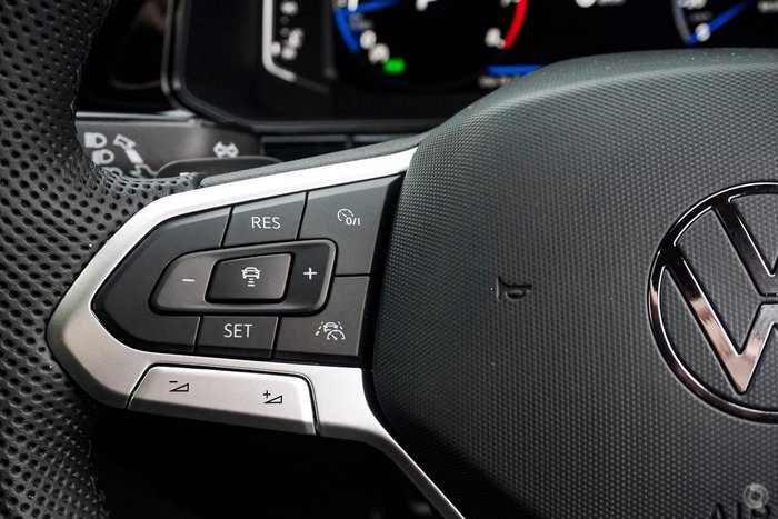 2025 Volkswagen T-Roc 140TSI R-Line