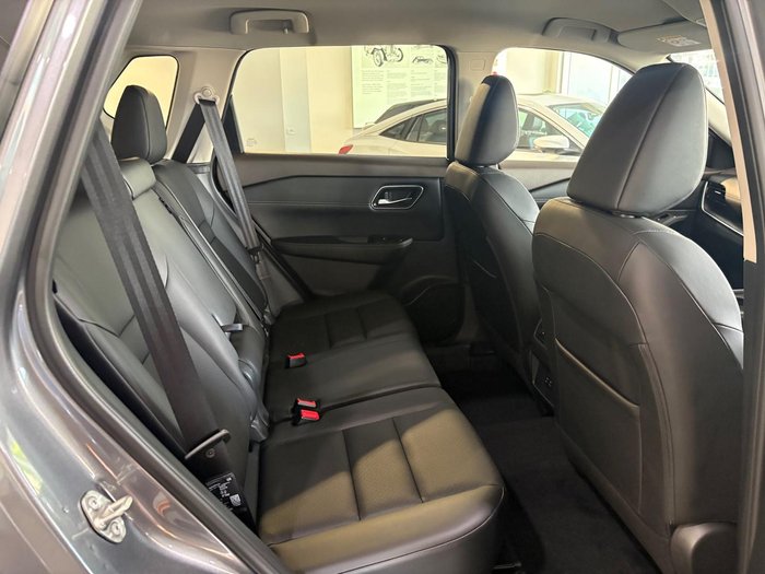 2025 Nissan X-TRAIL ST-L