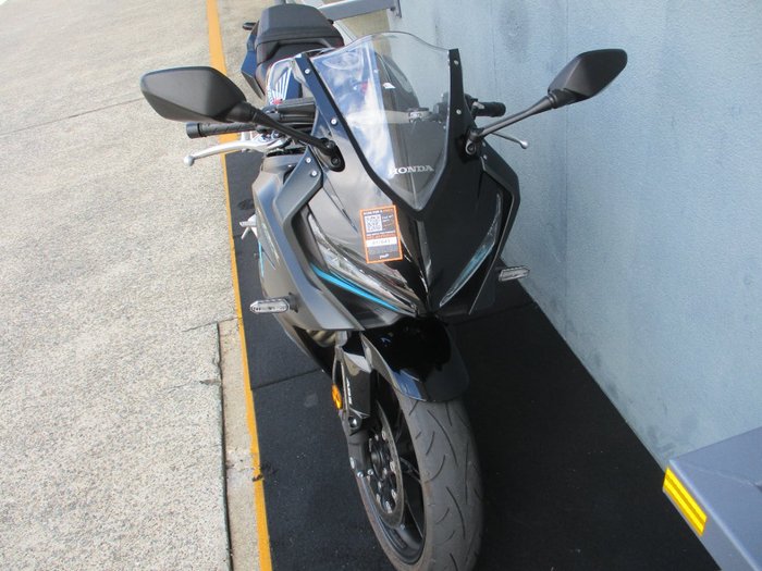 2023 Honda CBR650R Black