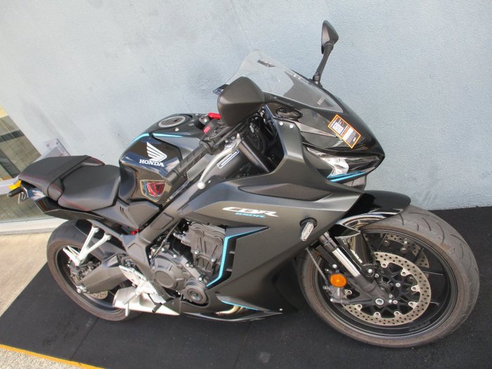 2023 Honda CBR650R Black