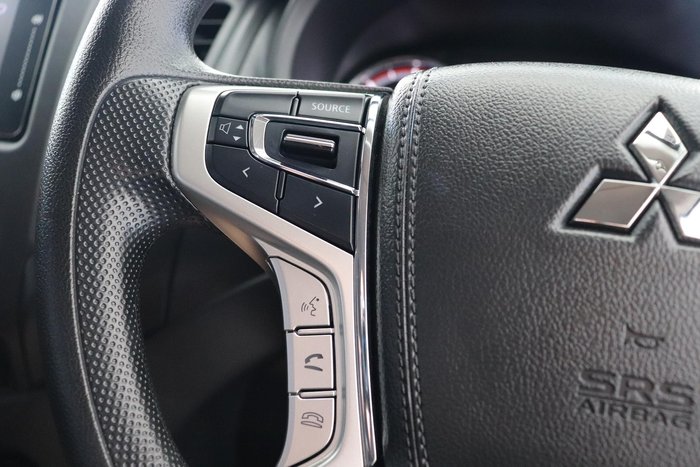 2023 Mitsubishi Triton GLX+