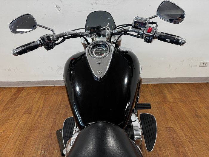 2009 Triumph THUNDERBIRD BLACK