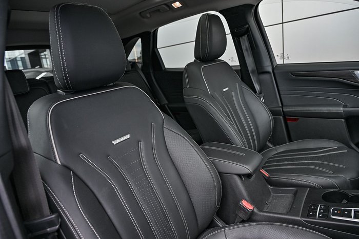 2022 Ford Escape Vignale