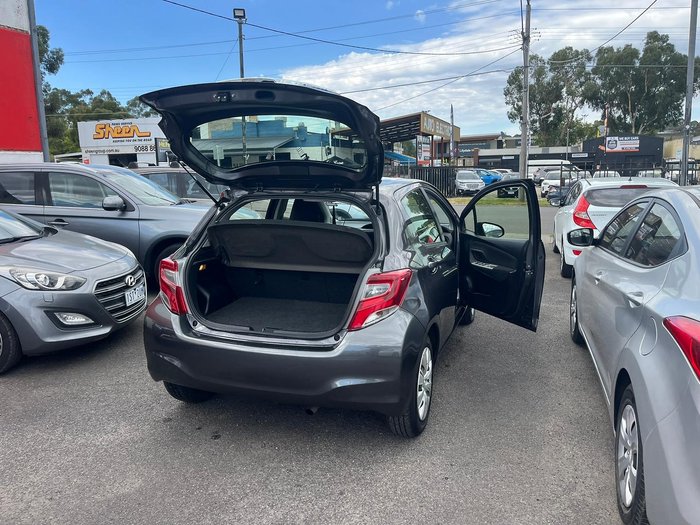 2016 Toyota Yaris Ascent