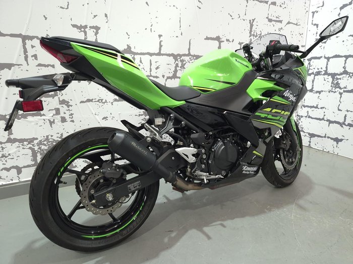 2019 Kawasaki Ninja 400 (EX400G) Ninja Green