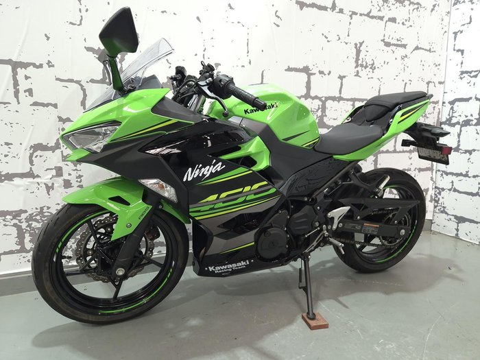 2019 Kawasaki Ninja 400 (EX400G) Ninja Green