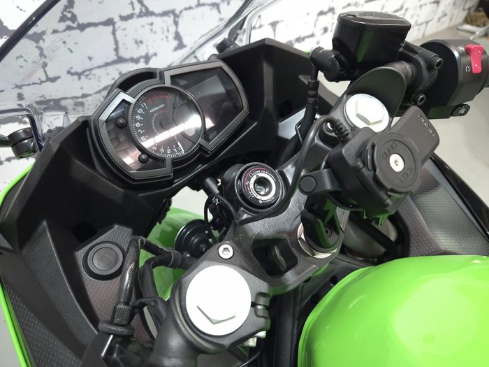 2019 Kawasaki Ninja 400 (EX400G) Ninja Green