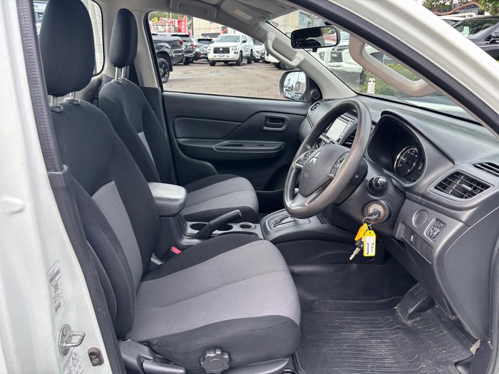 2021 Mitsubishi Triton GLX