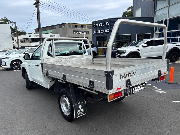 2021 Mitsubishi Triton GLX