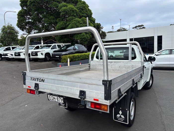 2021 Mitsubishi Triton GLX