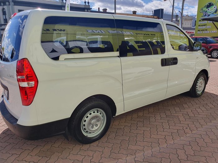 2013 Hyundai iLoad TQ2-V MY13 Creamy White