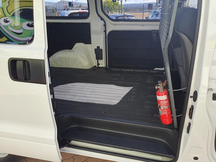 2013 Hyundai iLoad TQ2-V MY13 Creamy White