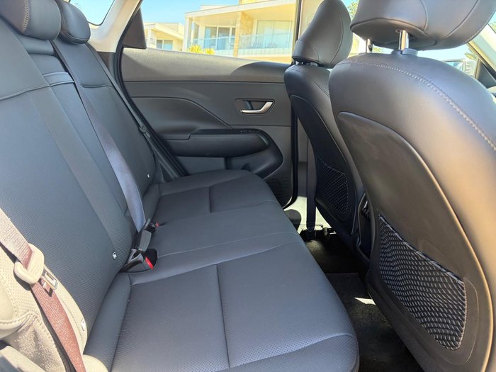 2025 Hyundai Kona Premium