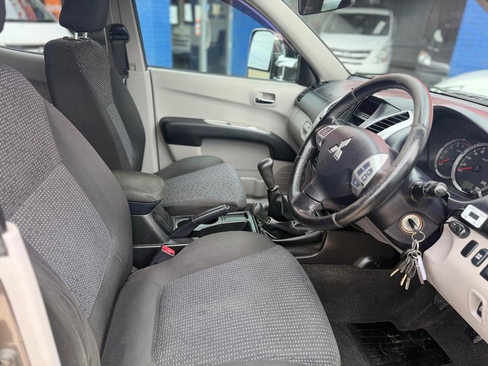 2013 Mitsubishi Triton GLX-R MN MY13 4X4 Dual Range Brown