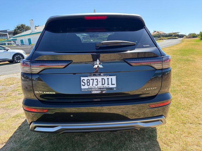 2025 Mitsubishi Outlander Exceed Tourer