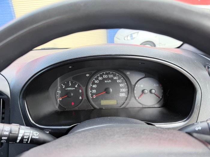 2013 Hyundai iLoad TQ2-V MY13 Creamy White