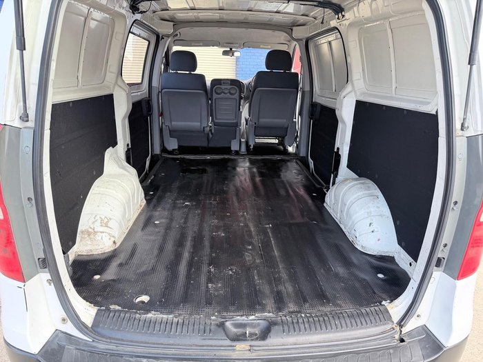 2013 Hyundai iLoad TQ2-V MY13 Creamy White