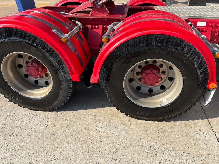 2010 Mack Superliner