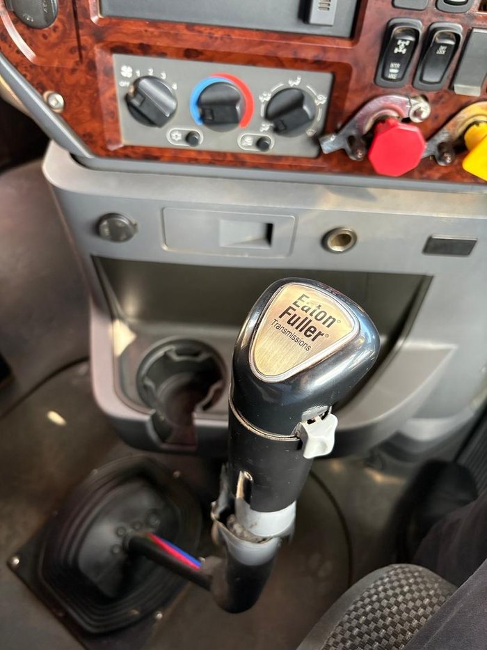 2010 Mack Superliner