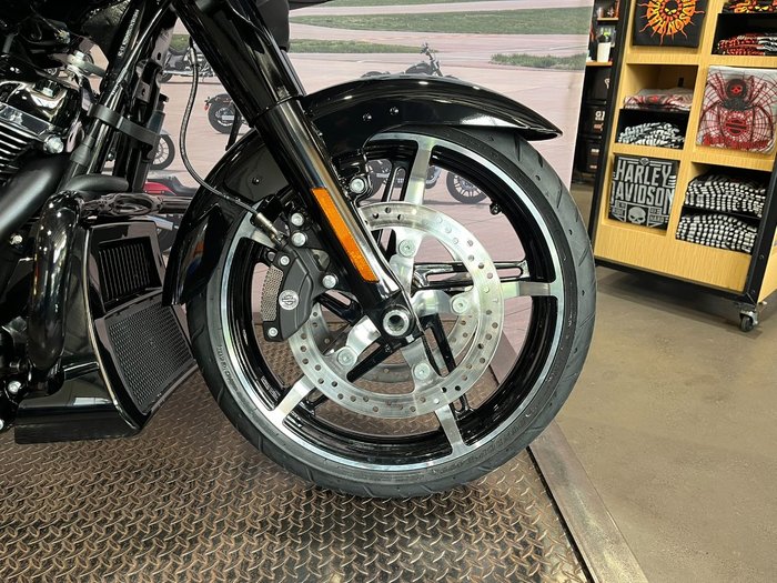 2026 HARLEY-DAVIDSON FLHX STREET GLIDE (117)