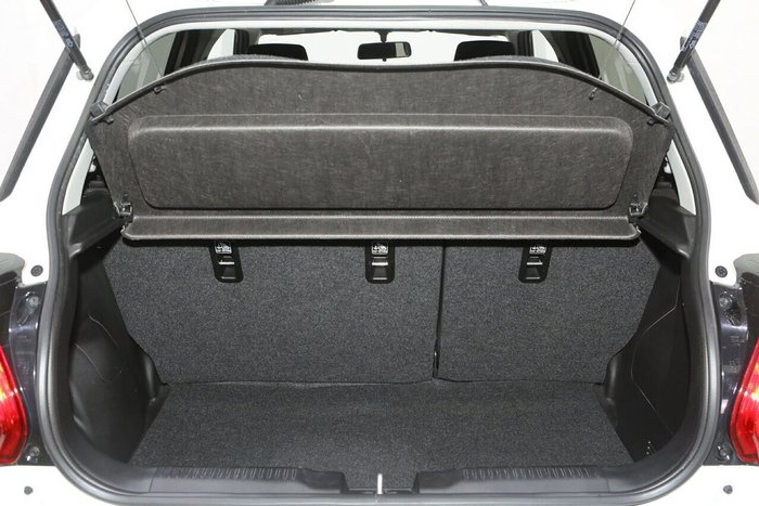 2019 Suzuki Swift GL Navigator