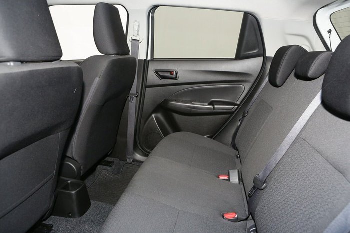 2019 Suzuki Swift GL Navigator