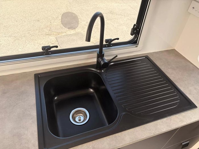 2025 New Age Caravans New Age Manta Ray 18 Expedition