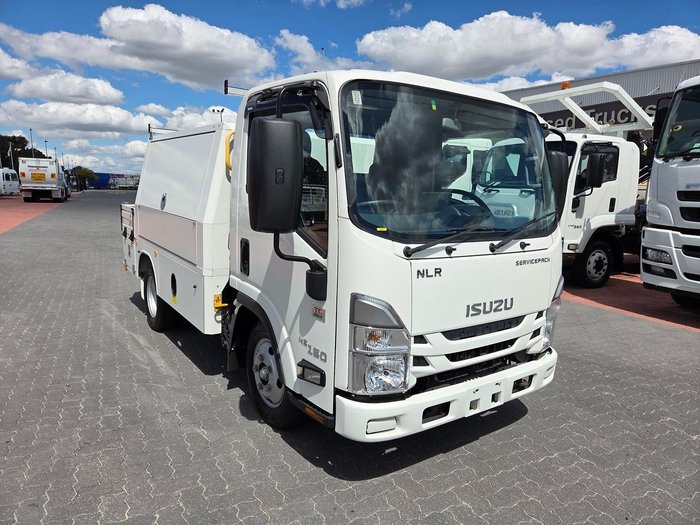 2022 Isuzu Nlr 45-150 Nlr45-150 Amt Service Pack X