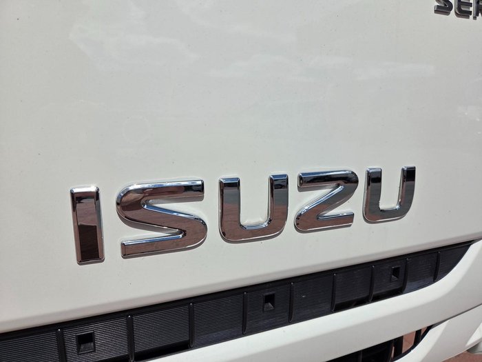 2022 Isuzu Nlr 45-150 Nlr45-150 Amt Service Pack X