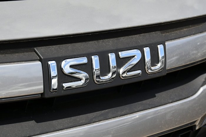 2025 Isuzu D-MAX LS-U