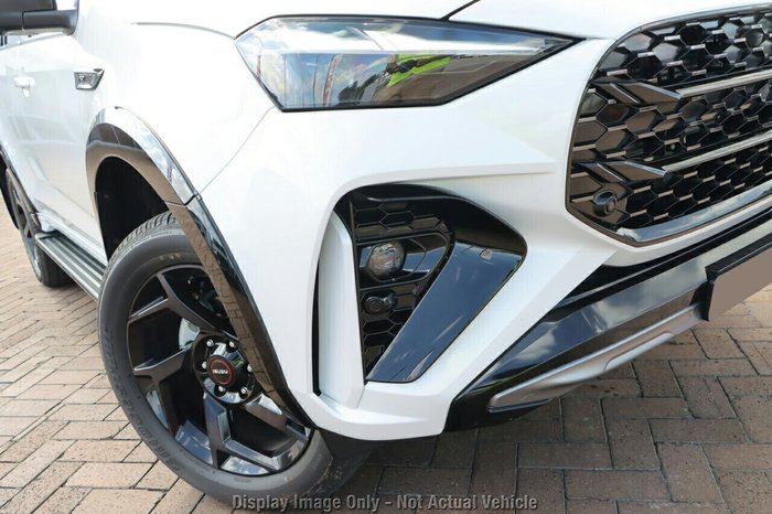 2025 Isuzu MU-X X-TERRAIN