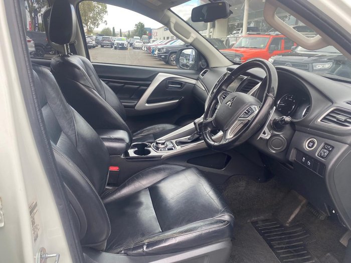 2016 Mitsubishi Pajero Sport GLS