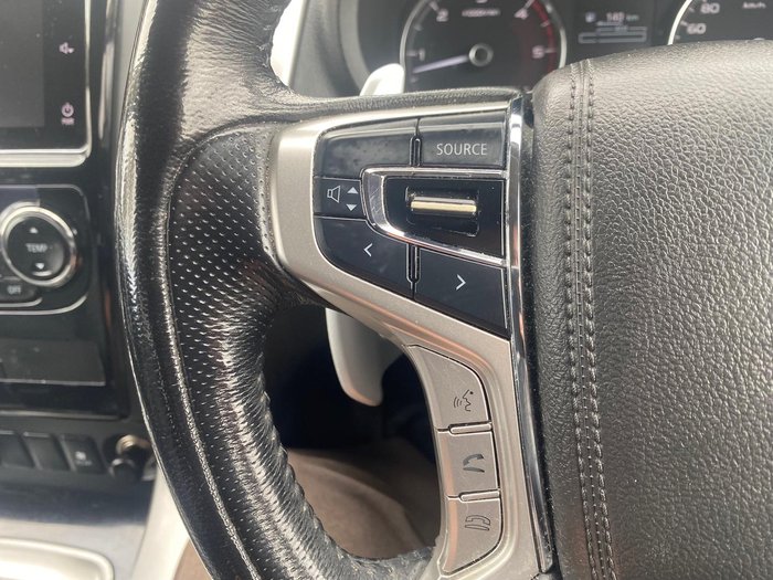 2016 Mitsubishi Pajero Sport GLS