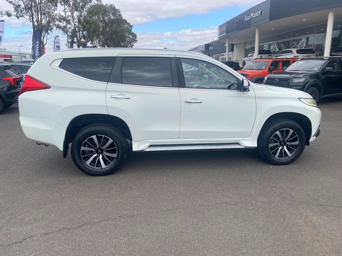 2016 Mitsubishi Pajero Sport GLS