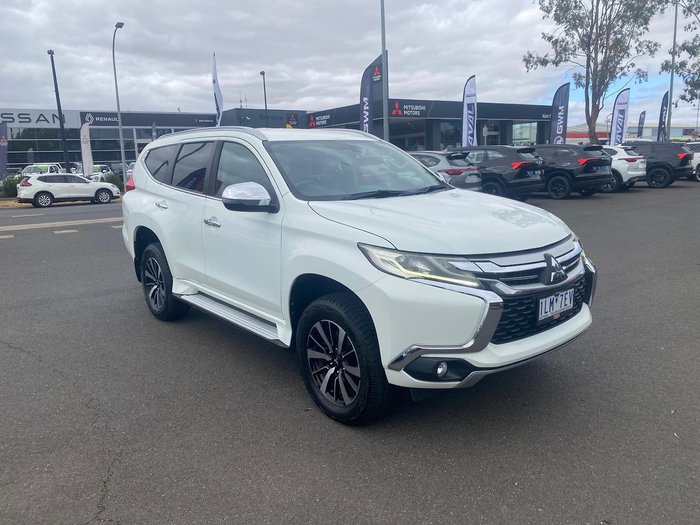 2016 Mitsubishi Pajero Sport GLS